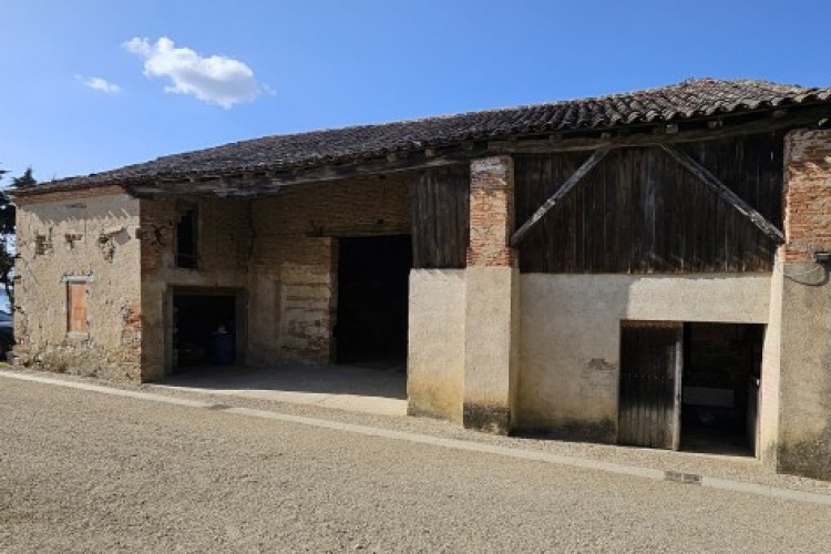 Property For Sale: Auvillar, Tarn-et-Garonne, France 