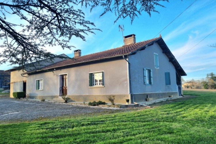 Property For Sale: Tachoires, Gers, France 