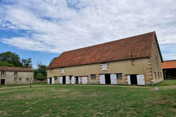 Property For Sale: Vienna, Vienne, France 