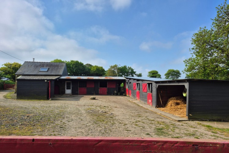 Property For Sale: Kerien, Côtes-dArmor, France 