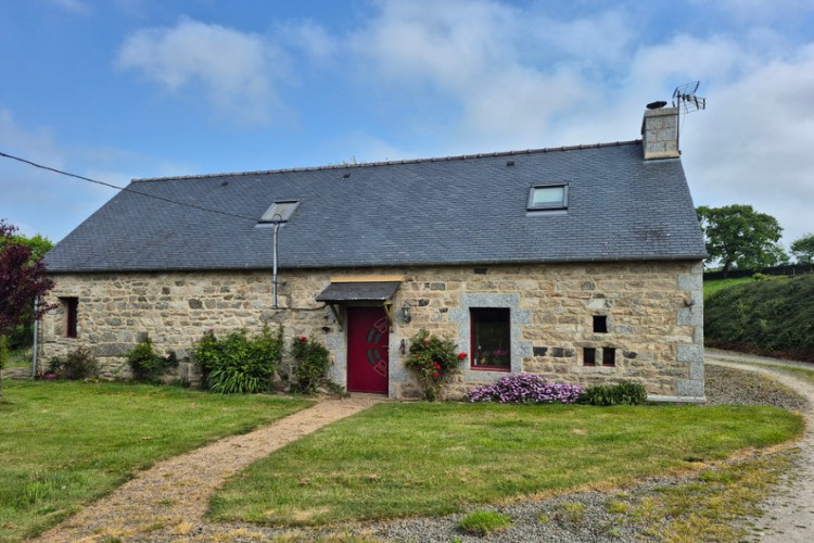 Property For Sale: Kerien, Côtes-dArmor, France 