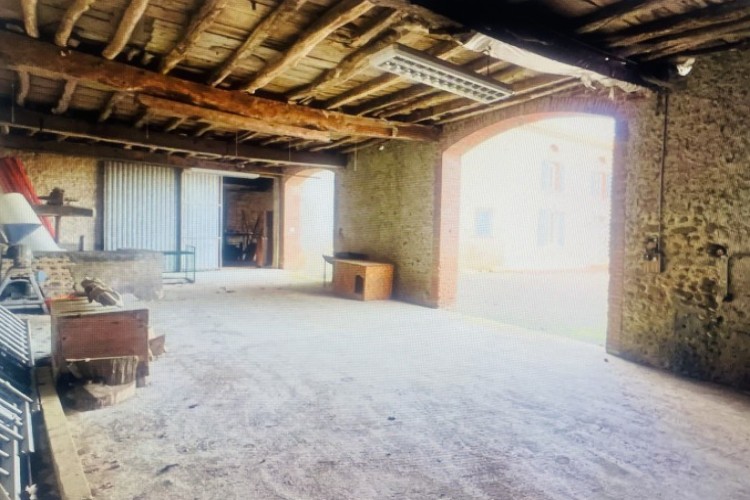 Property For Sale: Vic en Bigorre, Hautes-Pyrénées, France 