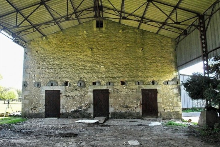 Property For Sale: vienne, Vienne, France 